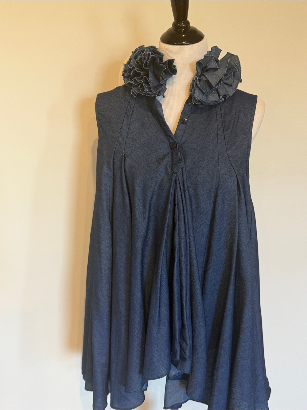 Gracia Navy Ruffle Collar Sleeveless Tunic Blouse